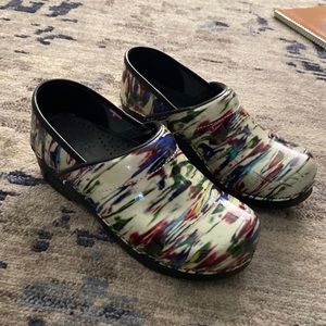 Sanita nursing clogs size 38